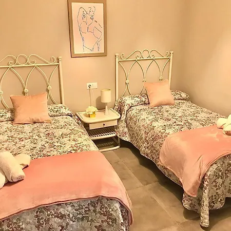 Plaza Concepcion Garcia Redondo, 1