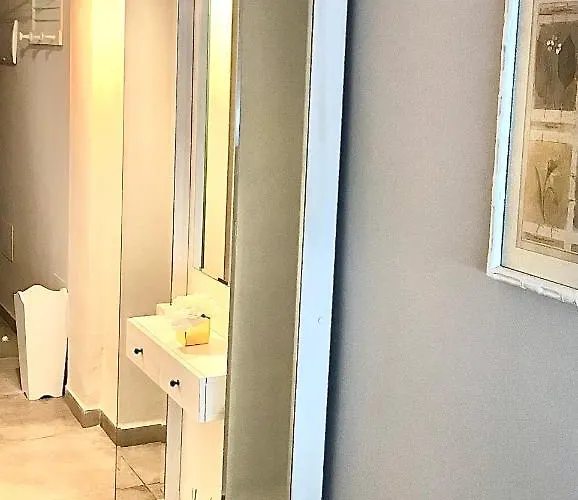 Plaza Concepcion Garcia Redondo, 1 Ρόντα